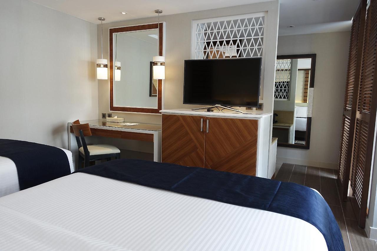 Henann Crystal Sands Resort Balabag  Екстер'єр фото