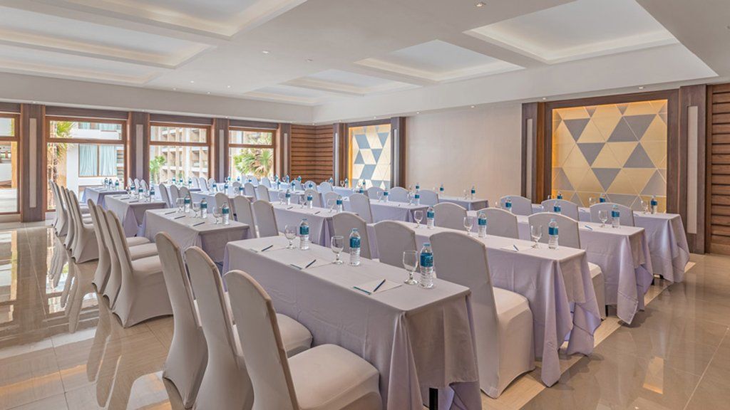 Henann Crystal Sands Resort Balabag  Екстер'єр фото